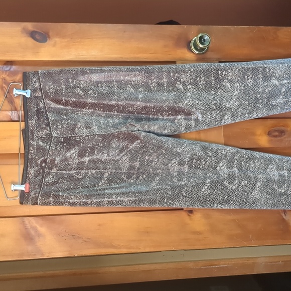 2pc* VINTAGE snakeskin suede look suit. Decorative closure 2 front pkt dbl lapel - Picture 6 of 15